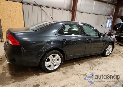 2010 Mercury Milan z USA, uszkodzony, nr VIN 3MEHM0HA6AR637480